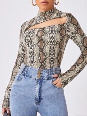 Snakeskin Print Women's Cut Out Long Sleeve Top- Medium